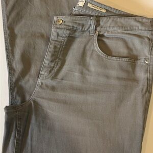Jones New York  shape control Slate gray stretch Jeans